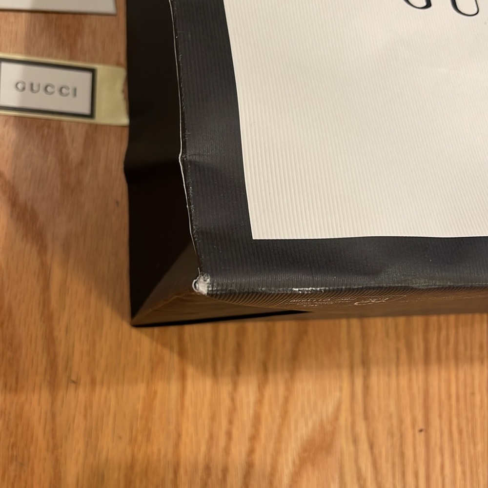 Gucci note card/gift bags/stickers - Picture 4 of 5